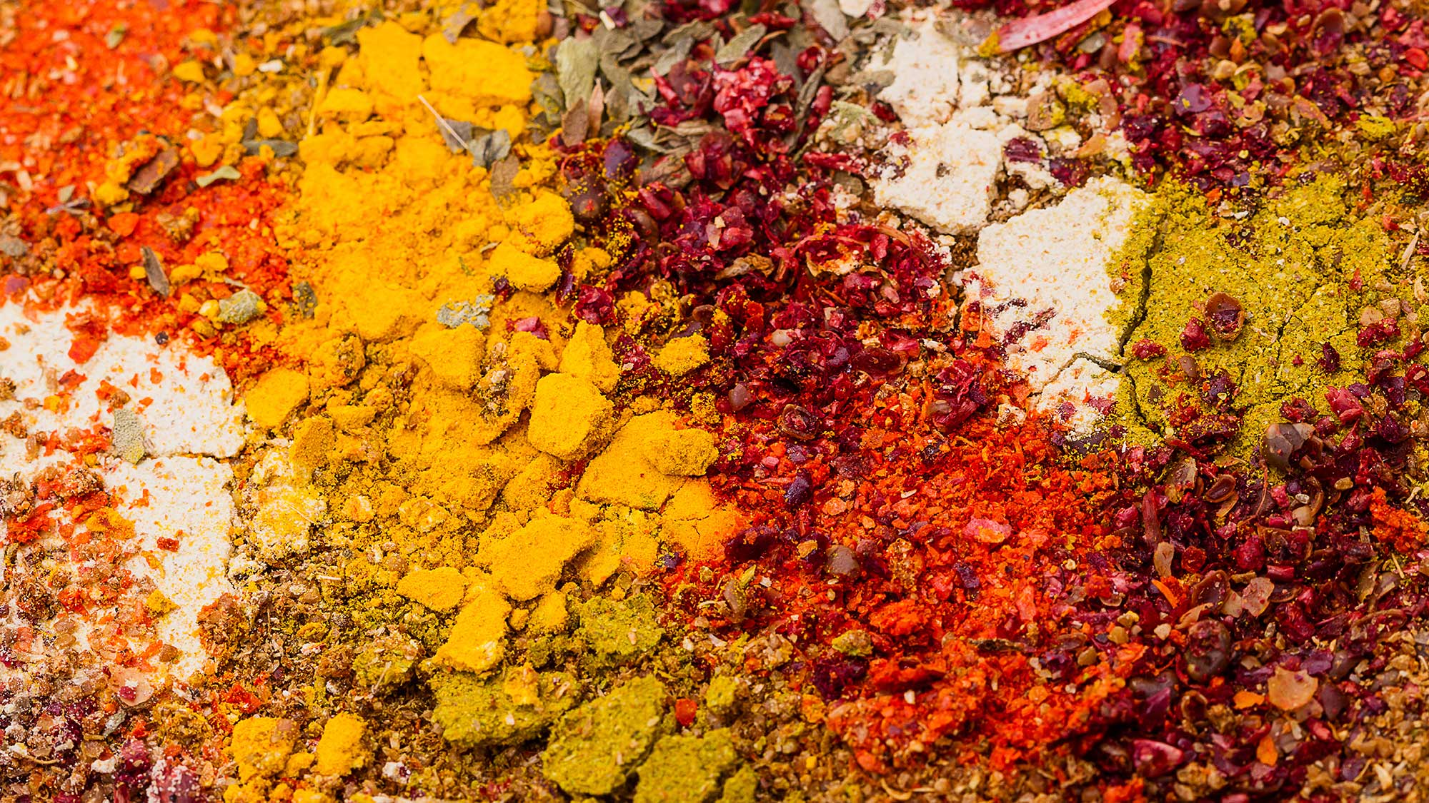 TURMERIC ROASTED CAULIFLOWER RECIPE WITH TOMATOES