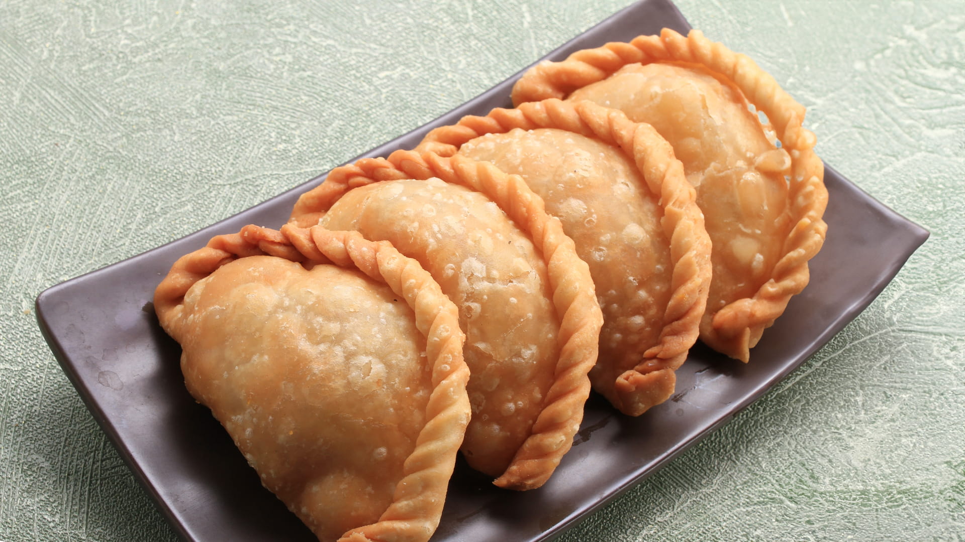 Curry-Puffs--1920-x-1080