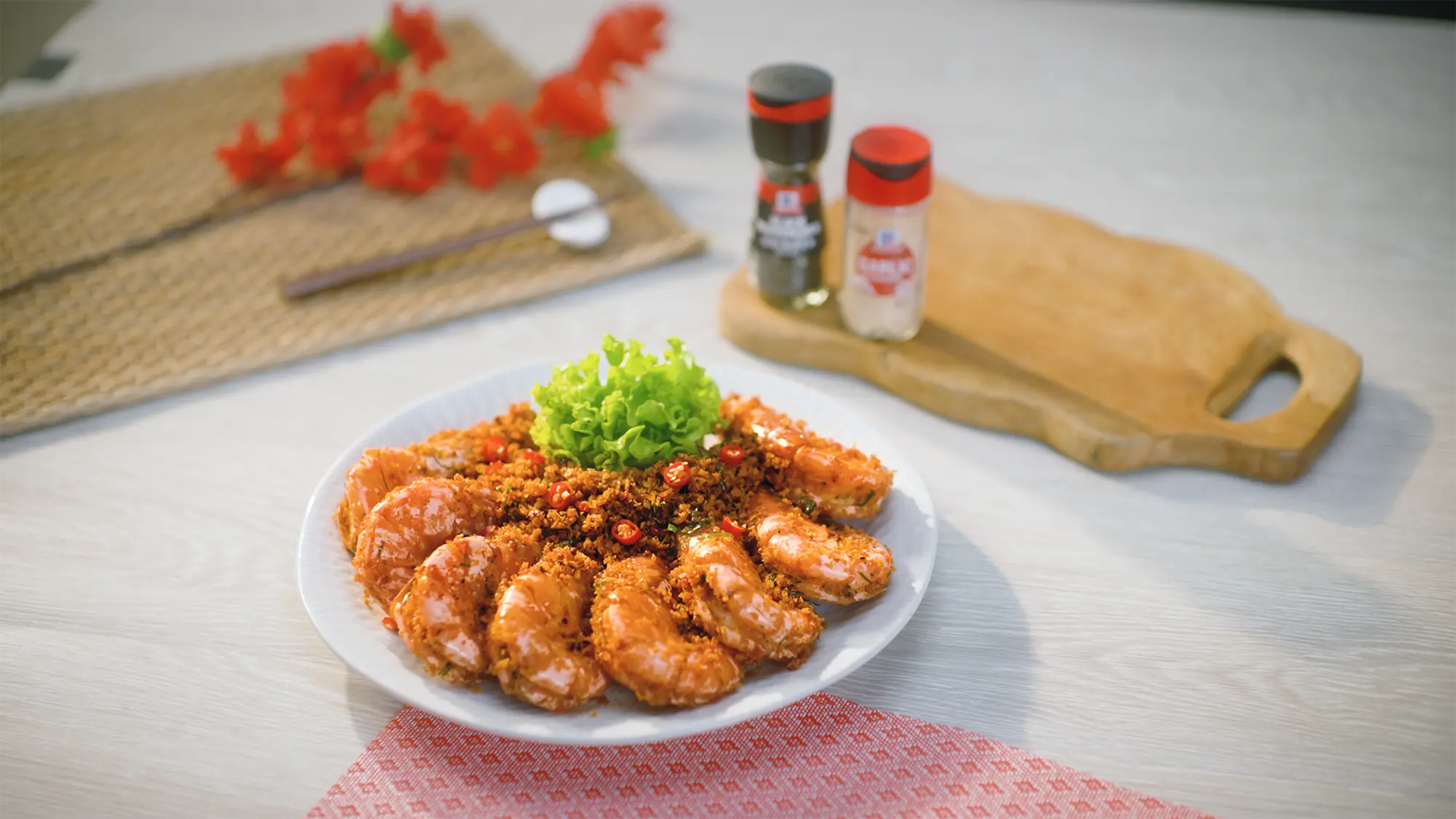 golden-reunion-tiger-prawns-2000x1125