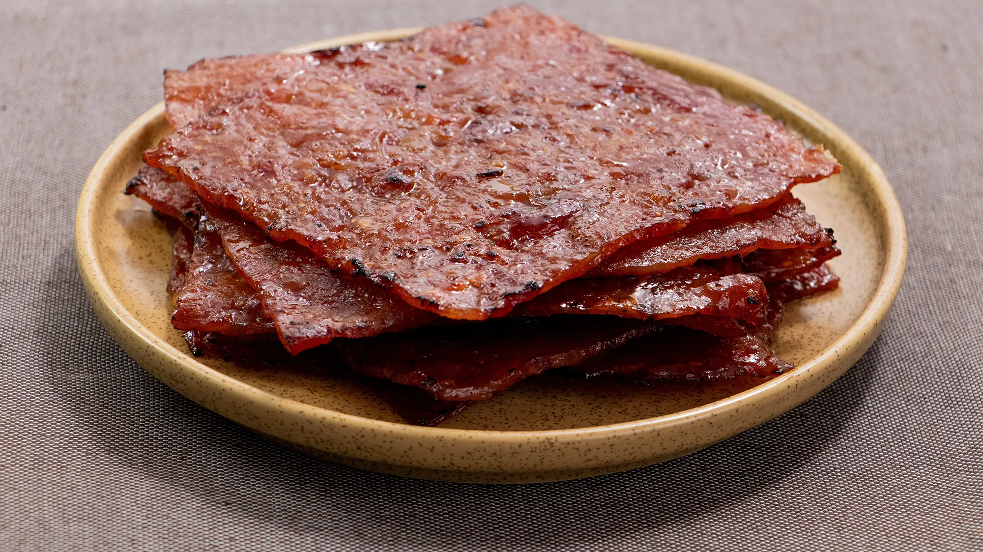 Oven-Baked-Garlic-and-Pepper-Bak-Kwa-2000x1125