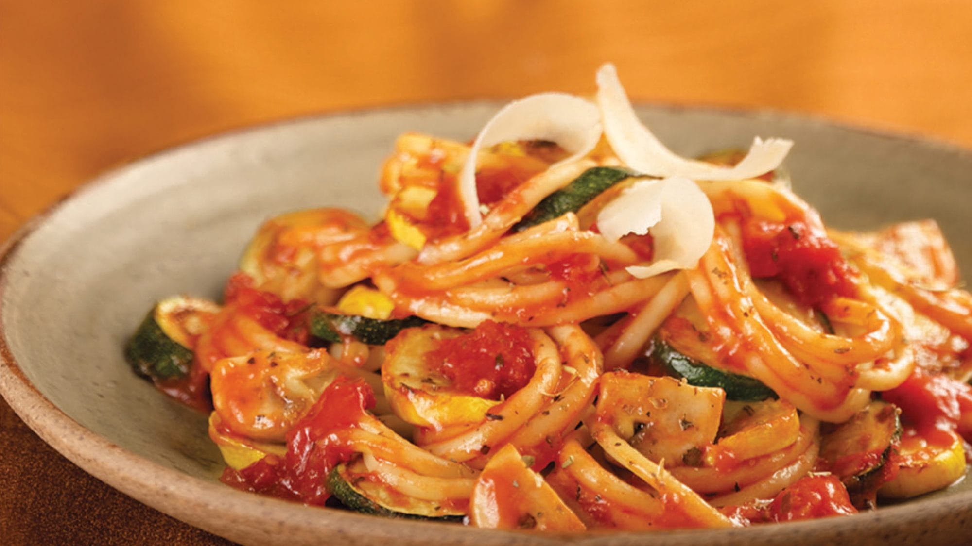 mccormick_mediterranean_herb_pasta_with_vegetables_and_tomatoes_2000