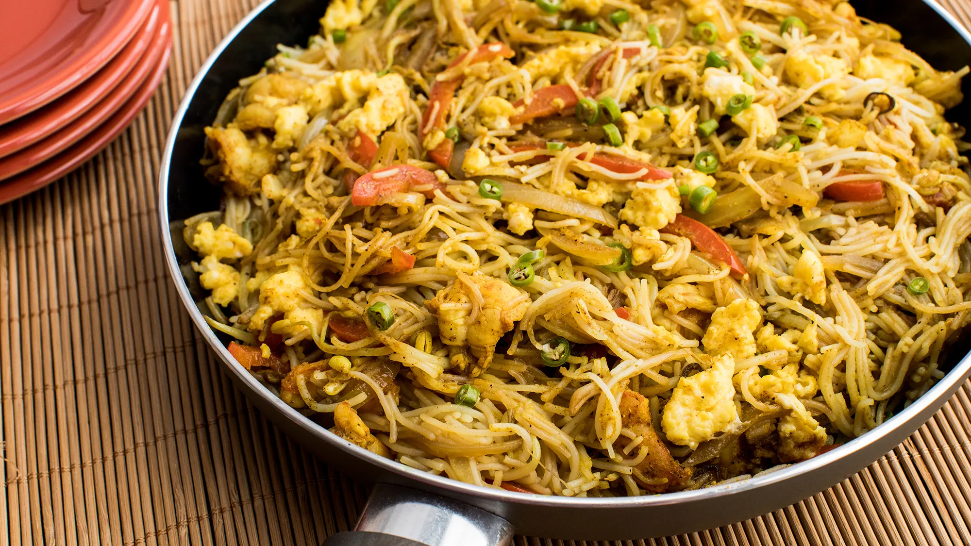 Stir-fry-Curry-Vermicelli-Desktop-2000x1125