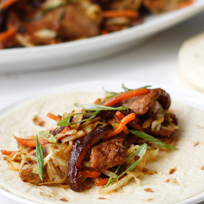 PORK STIR-FRY WITH FRAGRANT SHIITAKE MUSHROOMS | McCormickAsia.com