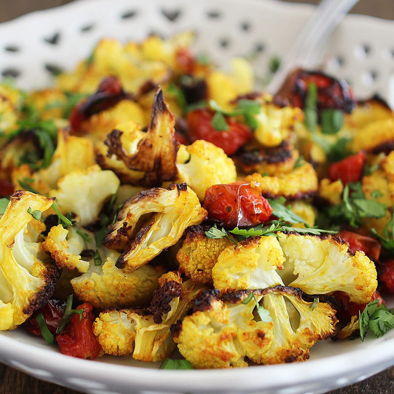 TURMERIC ROASTED CAULIFLOWER RECIPE WITH TOMATOES | McCormickAsia.com