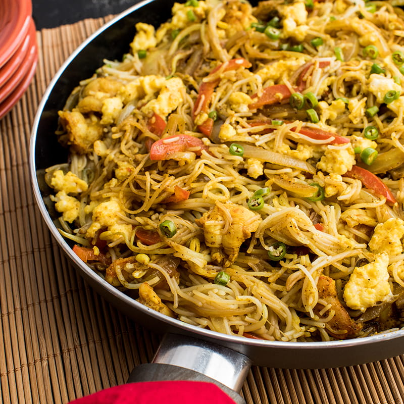 STIR FRIED CURRY VERMICELLI (RICE NOODLES) | McCormickAsia.com